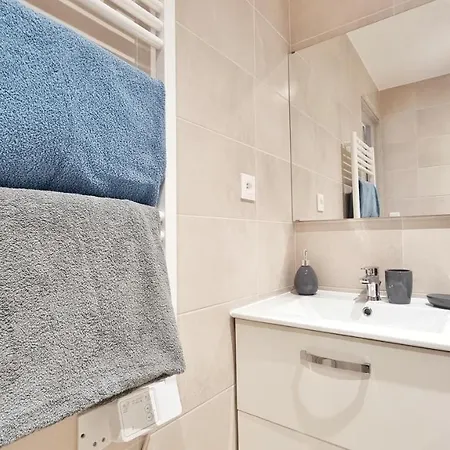 Apartment Neppert - Calme - Spacieux - Fibre - Rbnb
